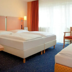 Favored Hotel Plaza 3* Стандартный номер с двуспальной кроватью фото 7