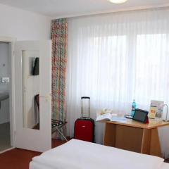 Отель Elbotel 3* Стандартный номер с двуспальной кроватью фото 2