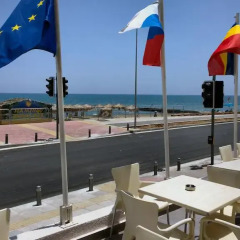 Отель Flamingo Beach Hotel Кипр, Ларнака - 13 отзывов об отеле, цены и фото номеров - забронировать отель Flamingo Beach Hotel онлайн пляж фото 3