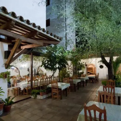 Отель Restaurante Blanco y Verde Испания, Кониль-де-ла-Фронтера - отзывы, цены и фото номеров - забронировать отель Restaurante Blanco y Verde онлайн фото 2