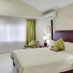 Отель The Liguanea Club 3* Улучшенный номер с различными типами кроватей фото 4