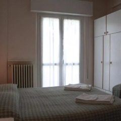 Отель Villa Maria Apartments Италия, Риччоне - отзывы, цены и фото номеров - забронировать отель Villa Maria Apartments онлайн комната для гостей фото 4