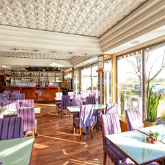 Отель Arion Airport Hotel Австрия, Швехат - 4 отзыва об отеле, цены и фото номеров - забронировать отель Arion Airport Hotel онлайн гостиничный бар