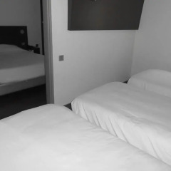 Отель Kyriad Cahors комната для гостей фото 5