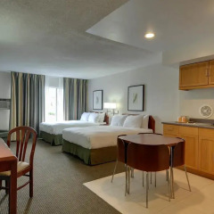 Отель Vagabond Inn San Diego Airport/Marina комната для гостей