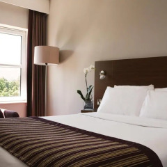 Отель Jurys Inn Edinburgh Великобритания, Эдинбург - 2 отзыва об отеле, цены и фото номеров - забронировать отель Jurys Inn Edinburgh онлайн комната для гостей фото 3