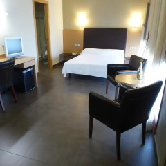 Hotel Sercotel Pere III el Gran 3* Улучшенный номер с различными типами кроватей фото 11
