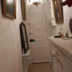 Отель Chambre D'hôtes Un Air De Montmartre Париж в номере