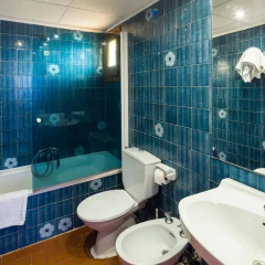 Отель Apartamentos Arlanza ванная