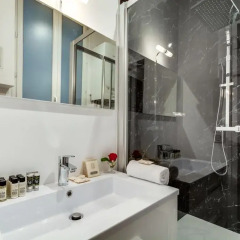 Отель Sweet Inn Apartments - Paix Франция, Париж - отзывы, цены и фото номеров - забронировать отель Sweet Inn Apartments - Paix онлайн ванная