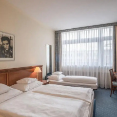 Hollywood Media Hotel 4* Стандартный номер двуспальная кровать фото 3