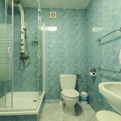 Отель Pokoje Gościnne Akropol Польша, Познань - отзывы, цены и фото номеров - забронировать отель Pokoje Gościnne Akropol онлайн ванная фото 2
