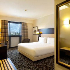 SANA Lisboa Hotel 4* Стандартный семейный номер с разными типами кроватей