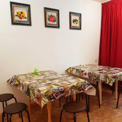 Гостиница Hostel Uyt In Kursk в Курске отзывы, цены и фото номеров - забронировать гостиницу Hostel Uyt In Kursk онлайн Курск комната для гостей фото 2