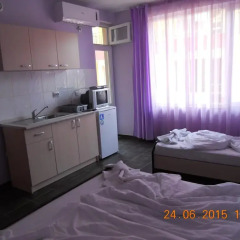 Отель Diana Guest House Поморие в номере