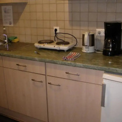 Отель HappyHostel Стандартный номер с двуспальной кроватью (общая ванная комната) фото 9