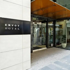 Envoy Hotel Belgrade парковка