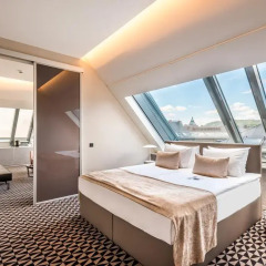 Hotel Moments Budapest 4* Люкс с различными типами кроватей фото 2
