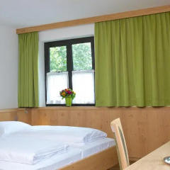Hotel Zur Muhle Ismaning Germany Zenhotels