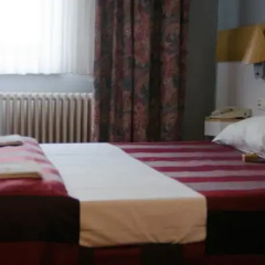 Slina Hotel Brussels сейф в номере