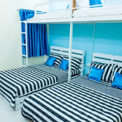 The Luci's House - Hostel Стандартный семейный номер с двуспальной кроватью фото 6