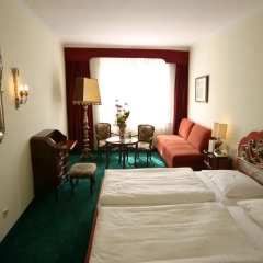 Hotel Royal 4* Улучшенный номер с различными типами кроватей фото 10