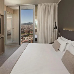 Отель Meliá Barcelona Sky 4* Стандартный номер с различными типами кроватей