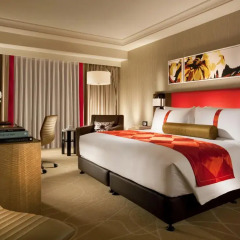 Отель Holiday Inn Macao Cotai Central 4* Улучшенный номер с разными типами кроватей фото 2