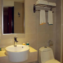 Отель City Comfort Inn Guangzhou Tianpingjia Metro Station Branch ванная