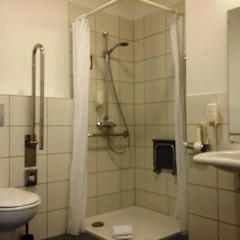 Отель mk hotel münchen max-weber-platz Германия, Мюнхен - 1 отзыв об отеле, цены и фото номеров - забронировать отель mk hotel münchen max-weber-platz онлайн ванная