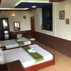 Sunny B Hotel 2* Стандартный семейный номер с двуспальной кроватью