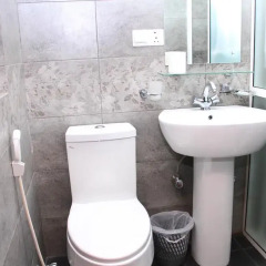 Отель The Breeze Residence ванная