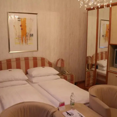 Schweizerhof Hotel 3* Стандартный номер фото 2