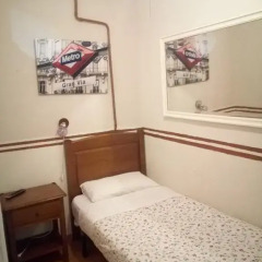 Отель Hostal Los Perales Стандартный номер с различными типами кроватей (общая ванная комната) фото 3