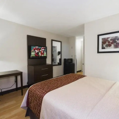 Отель Red Roof Inn Columbus - Ohio State Fairgrounds 2* Стандартный номер с различными типами кроватей фото 2