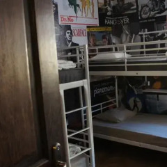 High 5 Hostel комната для гостей
