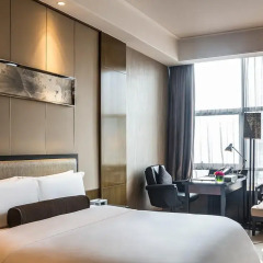 Отель Pullman Shanghai Jing An 4* Улучшенный номер с различными типами кроватей