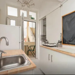 Отель Sunny Lisbon - Guesthouse and Residence 3* Апартаменты с различными типами кроватей фото 17