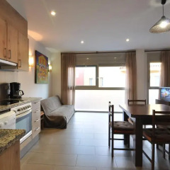 Отель Apartamentos Roses.net - Roses Centre Испания, Курорт Росес - отзывы, цены и фото номеров - забронировать отель Apartamentos Roses.net - Roses Centre онлайн комната для гостей фото 2