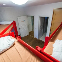 Отель Tallinn Backpackers Кровать в общем номере фото 2