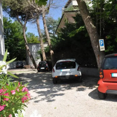 Отель Esedra Hotel Италия, Римини - 4 отзыва об отеле, цены и фото номеров - забронировать отель Esedra Hotel онлайн парковка