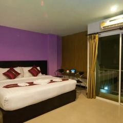 Отель Pj Patong Resortel 3* Улучшенный номер фото 4