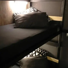 Отель Hostel Shark Грузия, Тбилиси - отзывы, цены и фото номеров - забронировать отель Hostel Shark онлайн комната для гостей фото 5