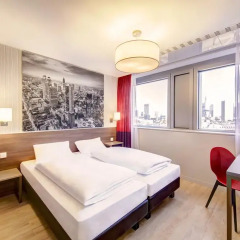 Отель Aparthotel Adagio Frankfurt City Messe 4* Студия с различными типами кроватей фото 2