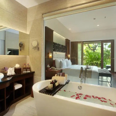 Отель The Seminyak Beach Resort & Spa 5* Стандартный номер с различными типами кроватей