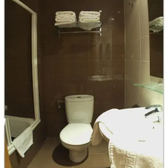 Отель Hostal Flores 2* Стандартный номер фото 8