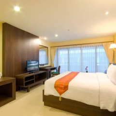 Отель Baywalk Residence Pattaya By Thaiwat 3* Улучшенный номер с двуспальной кроватью фото 2