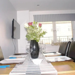 Отель Cosy Apartment in Quiet City Centre Великобритания, Глазго - отзывы, цены и фото номеров - забронировать отель Cosy Apartment in Quiet City Centre онлайн балкон