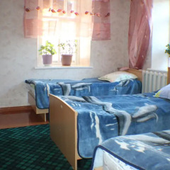 Отель Hostel Ilbirs Кыргызстан, Каракол - отзывы, цены и фото номеров - забронировать отель Hostel Ilbirs онлайн комната для гостей