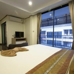 Отель Yasinee Guesthouse 3* Номер Делюкс фото 12